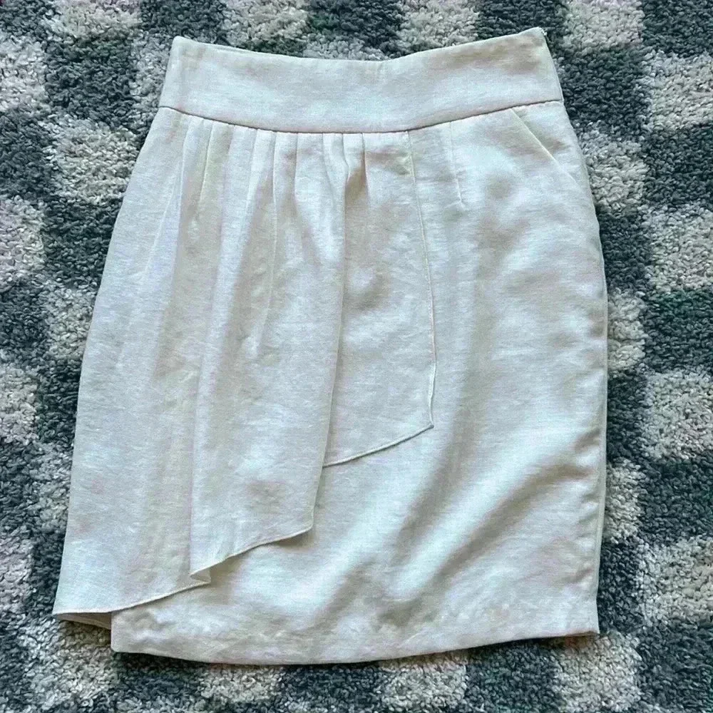 Aryn K Pencil Skirt - Size M - Picture 1 of 3